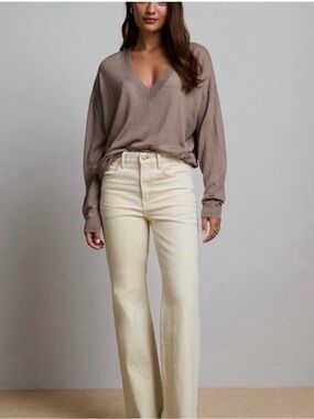 American Eagle Outfitters AE77 Premium Vintage Flare Jeans in Cream